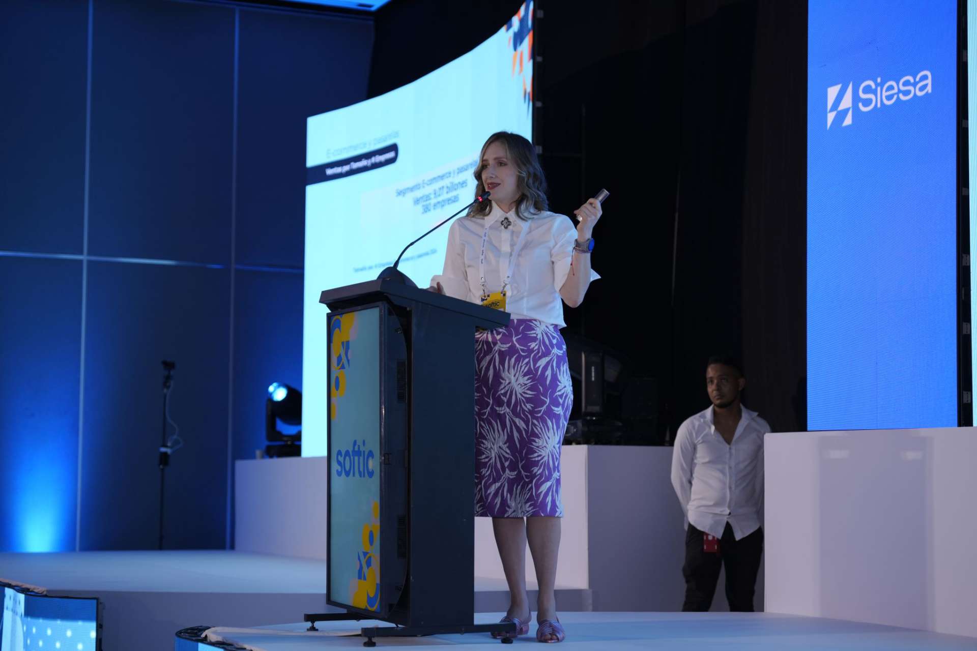 Colombian e-commerce roughly doubled in value and transactions