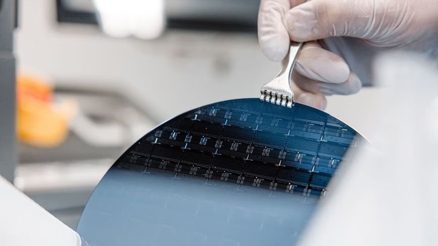 Vertical processor models promise speed and energy together